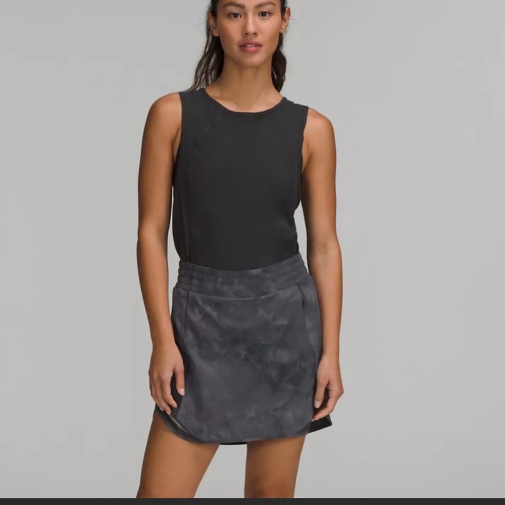 COPY - Lululemon Hotty-Hot high-rise skirt Grey print size 10